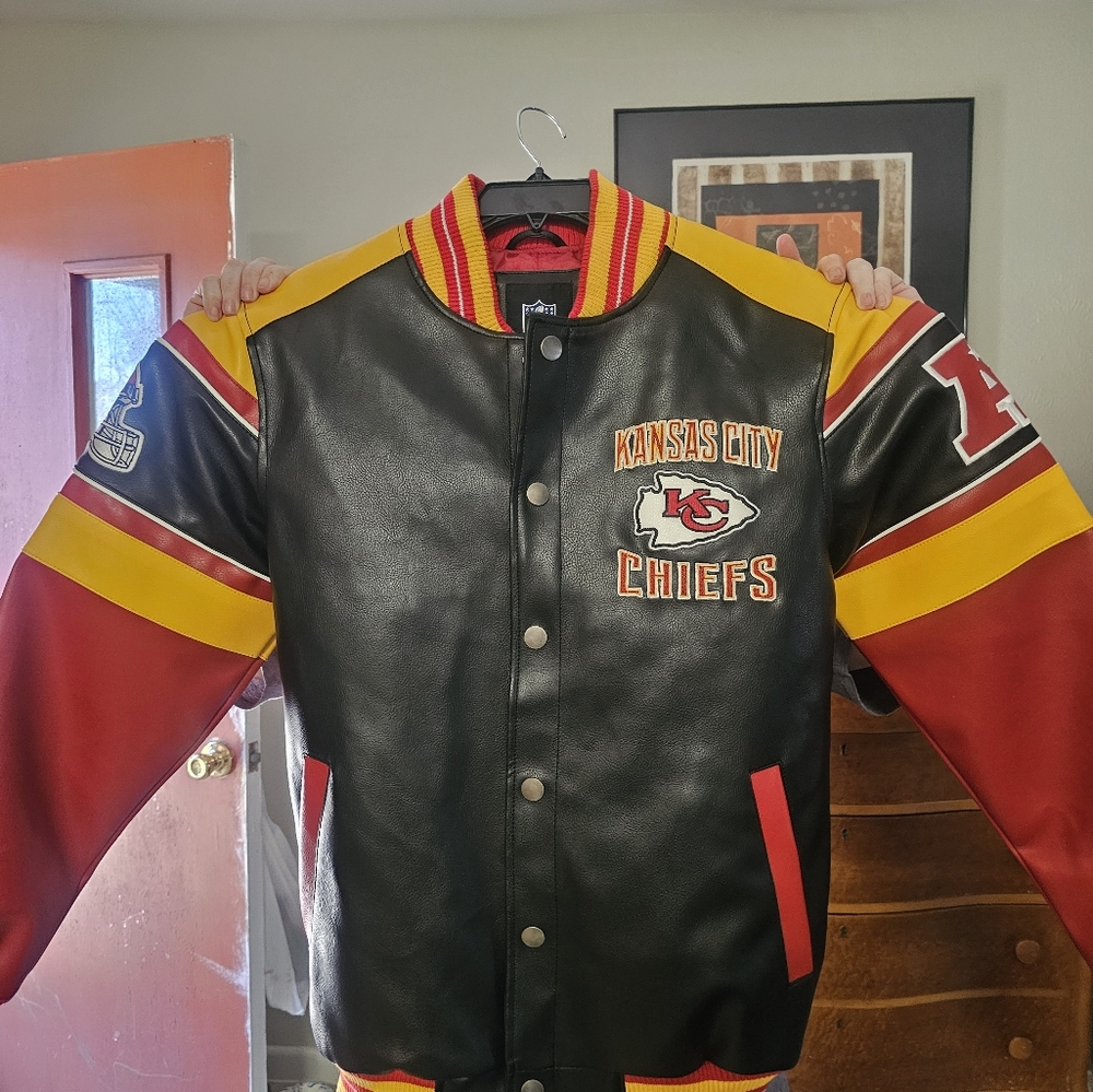 NfL Kansas City Chiefs thick Leather Jacket NWOT...Never Worn
